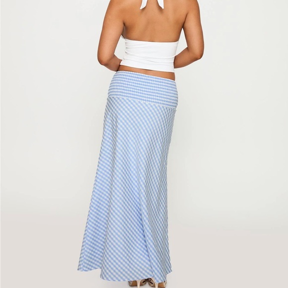Princess Polly Every Girl Shirred Maxi Skirt Blue Check - Picture 2 of 2